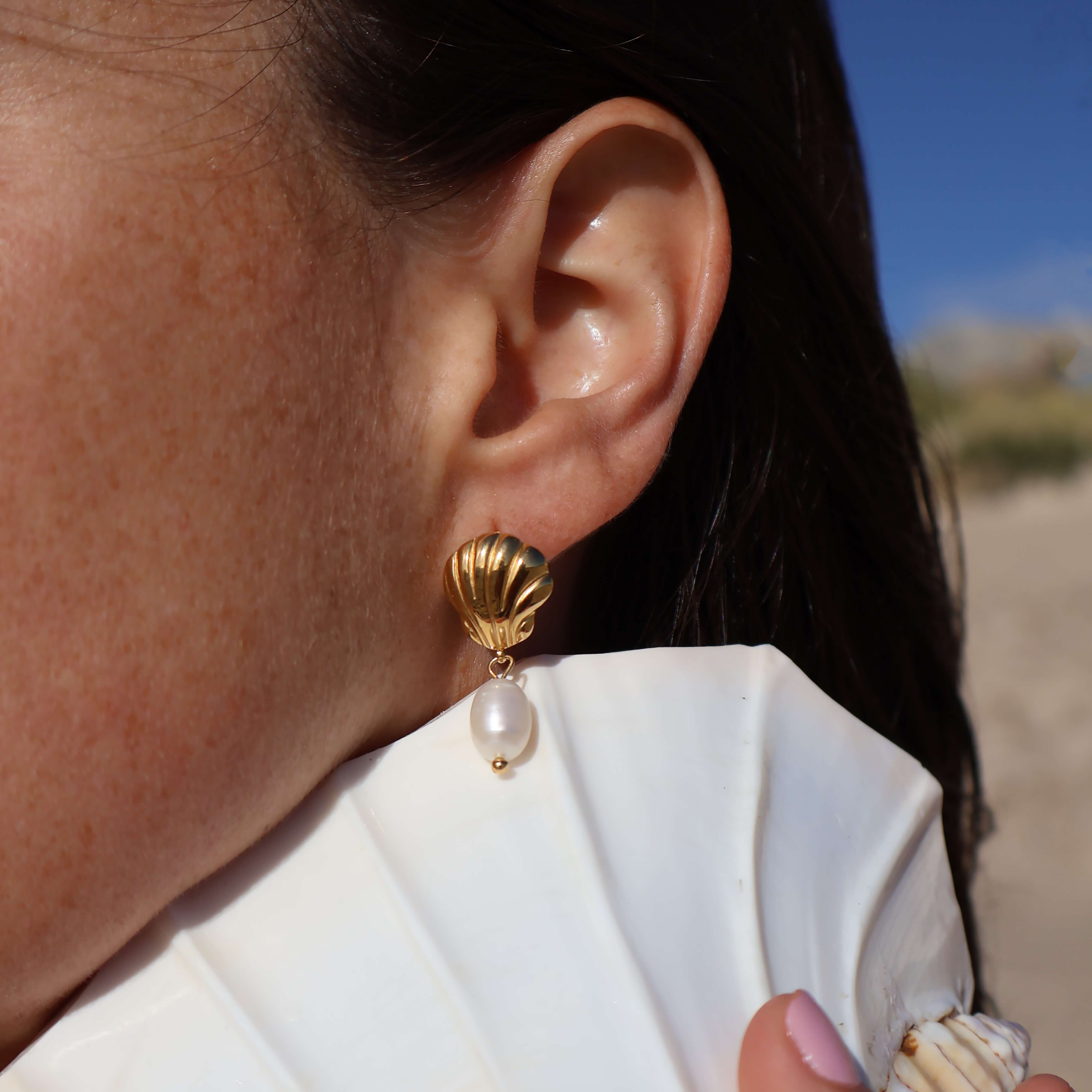 Seychelles Pearl Earrings