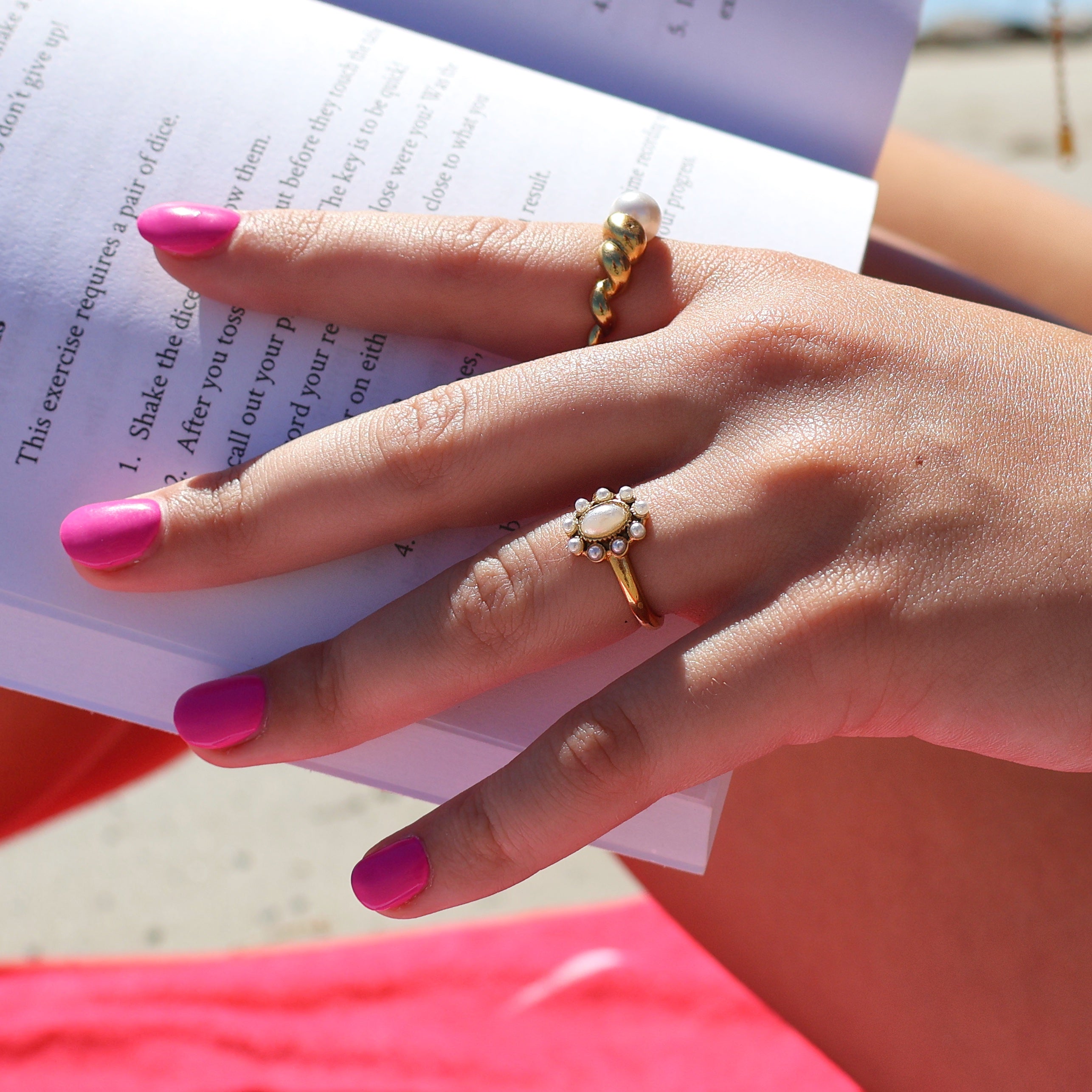 Monaco Mode Pearl Ring