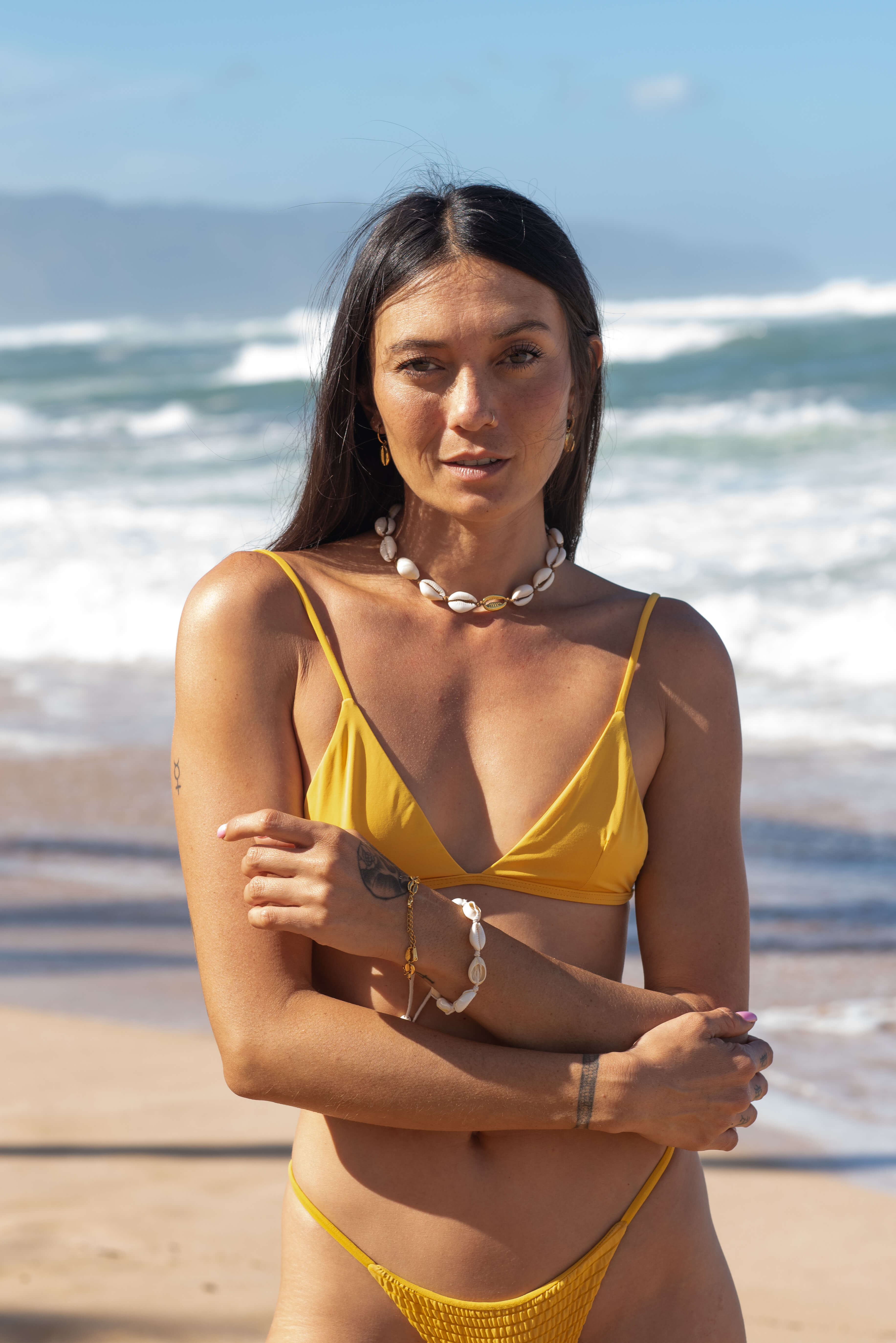 Aloha Cowrie Chocker Necklace