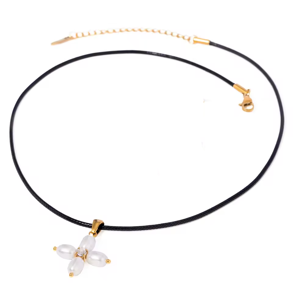 Venus Pearl Necklace